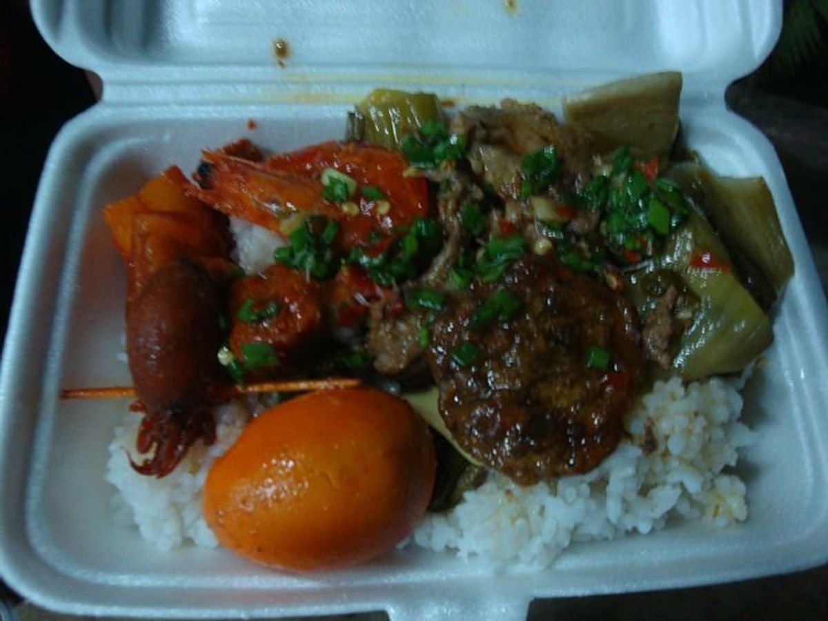 ホーチミンではわけのわからないやつばっかり食べてたなｗ
お馴染みホビロンは...