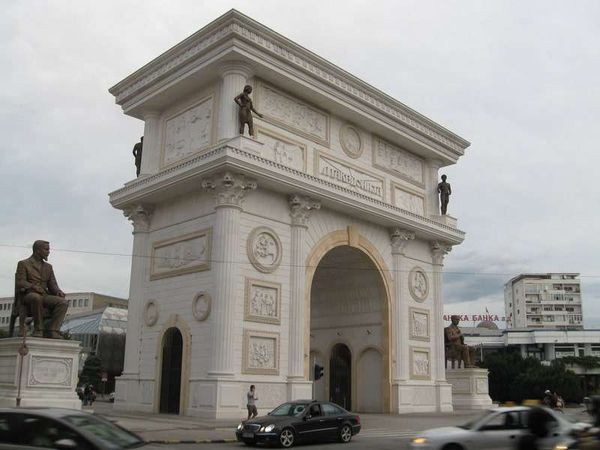 マケドニア共和国・スコピエ「2013年 マケドニア共和国 ユーゴのディズニーランド?首都スコピエと世界遺産オフリド」の写真