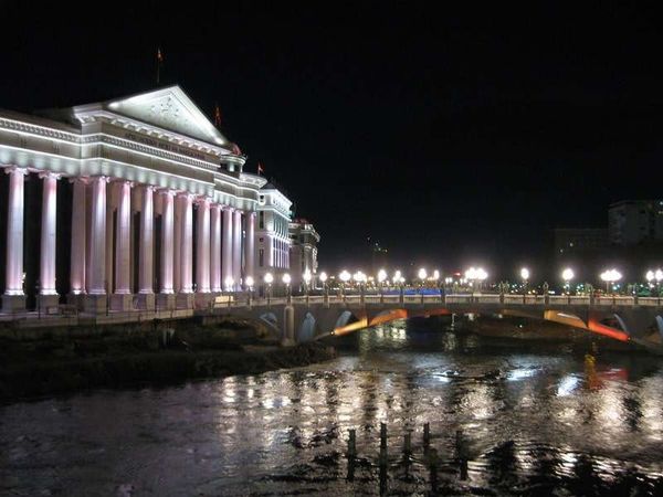 マケドニア共和国・スコピエ「2013年 マケドニア共和国 ユーゴのディズニーランド?首都スコピエと世界遺産オフリド」の写真