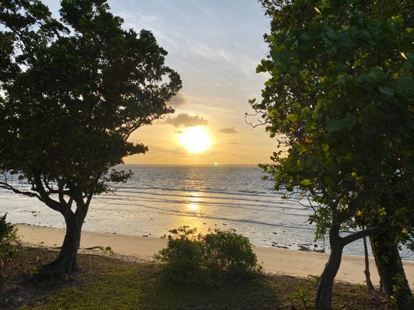 バヌアツ・タンナ島「バヌアツ大自然の旅」の写真：AoreIsland宿からは最高に綺麗な...