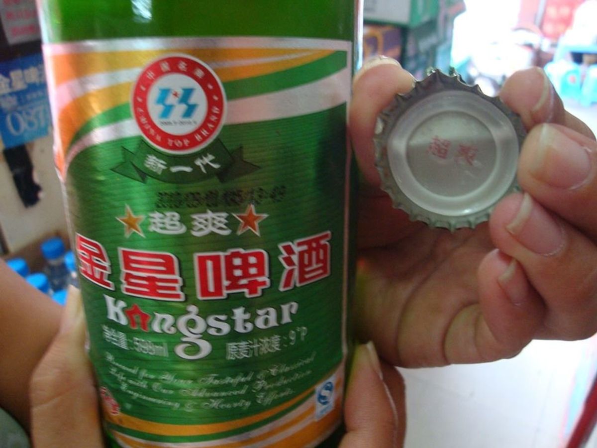 あたしは町散策で飲み食べ歩き～
ビールの蓋の裏にもう一本もらえるとかの当た...