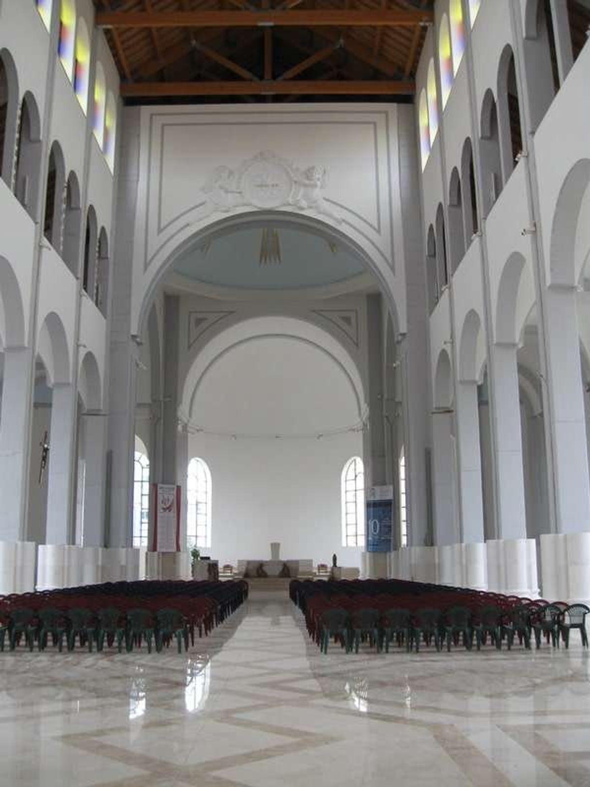 首都プリシュティナでマザーテレサ発見