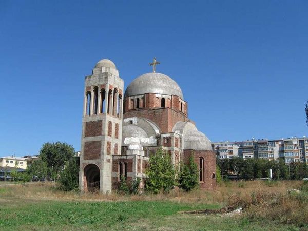 コソボ「2013年 コソボ共和国　超親米イスラム国コソボからセルビア勢力地域へ入境しました。」の写真：プリシュティナ大学内、Serbian O...