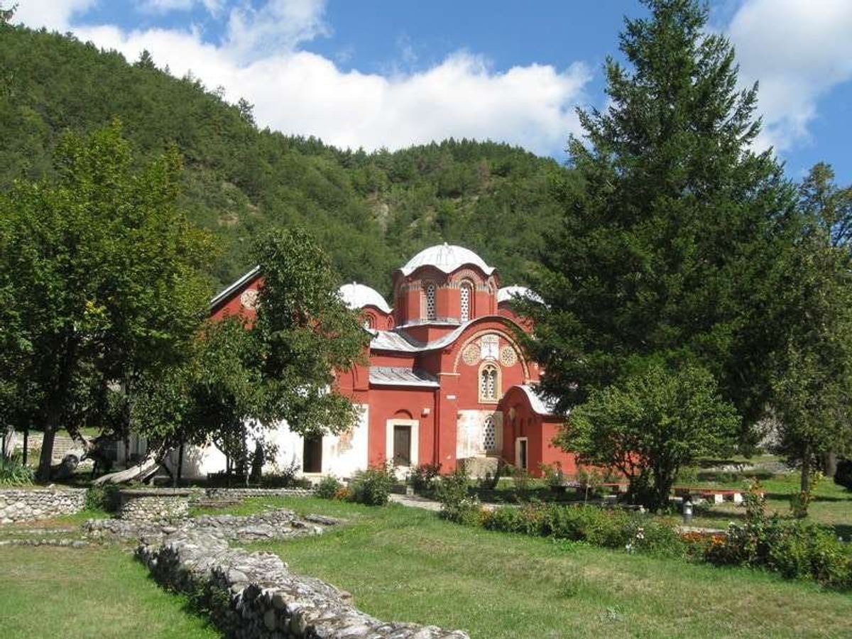 ペヤにあるセルビア正教修道院。世界遺産。
これがペヤとデチャニにあるので、...