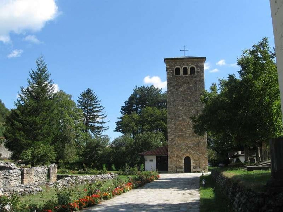 ペヤにあるセルビア正教修道院。世界遺産。
これがペヤとデチャニにあるので、...