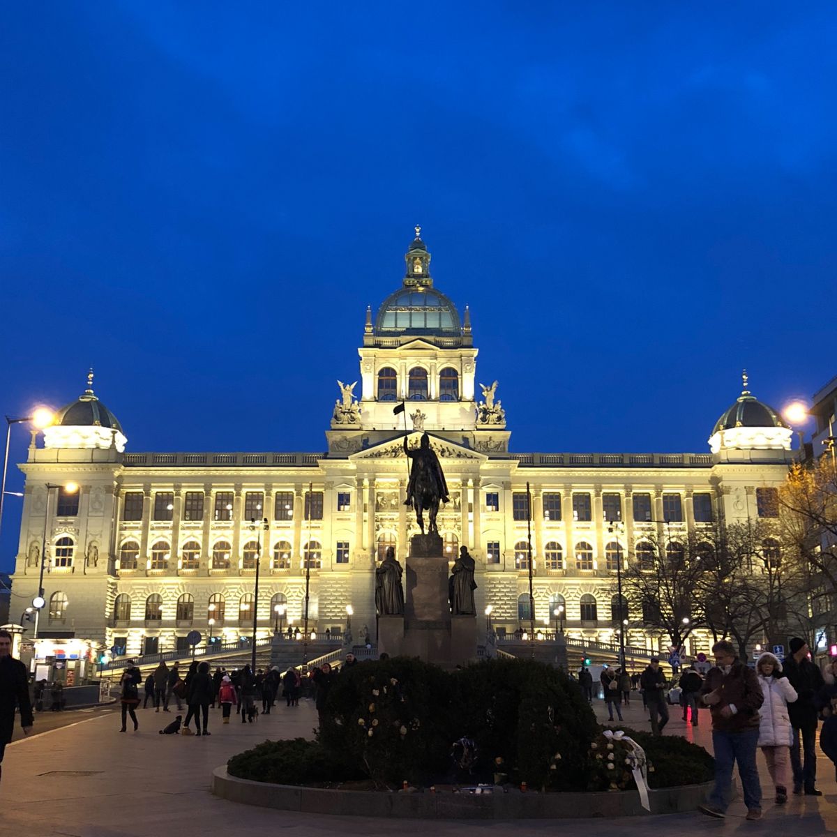 天文時計の改修工事、終わってました😆
チェコといえばミュシャ！ということ...