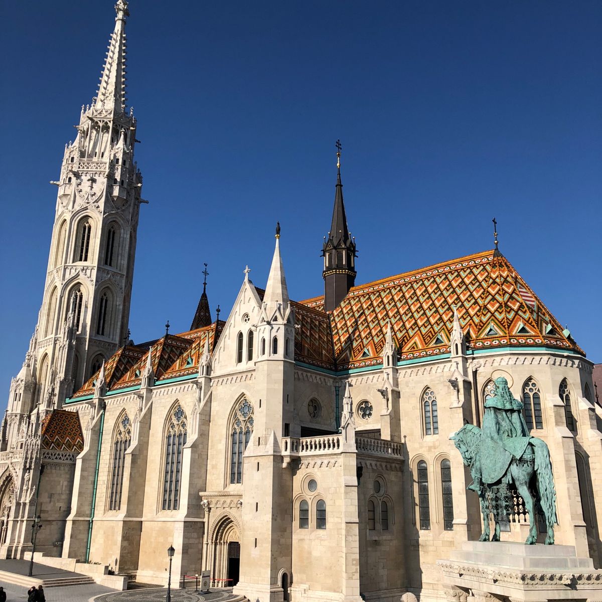 くさり橋、早朝のツィタデッラ、マーチャーシュ教会。
ドナウ川の眺めが気に入...