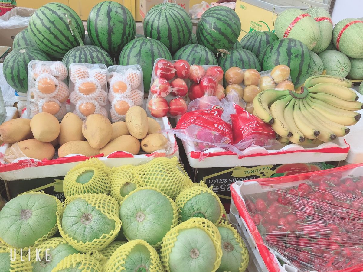 フレッシュフルーツもたくさん🍈🍉🍓🥭
2枚は南京で食べたレタス🥬
