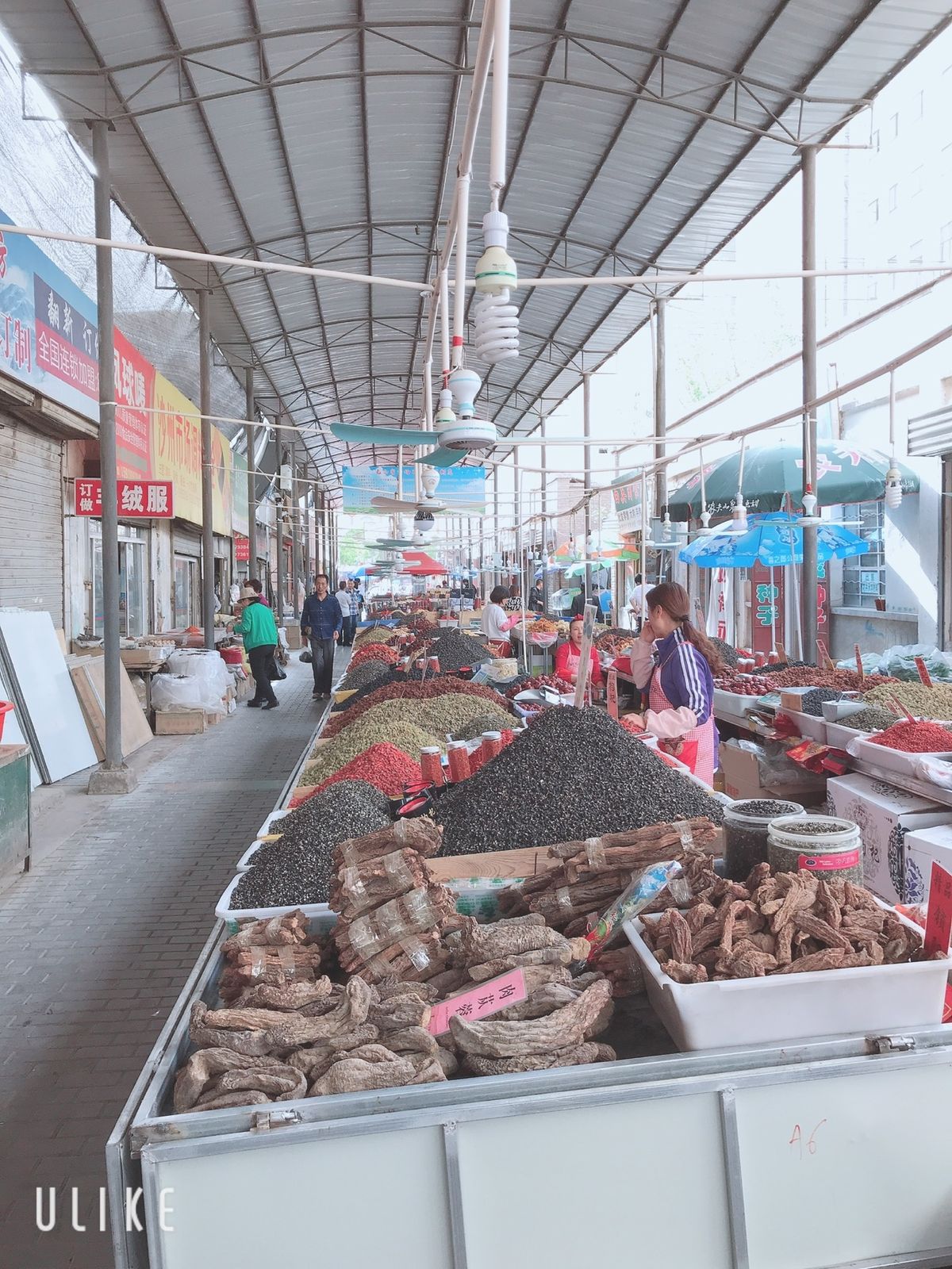 フレッシュフルーツもたくさん🍈🍉🍓🥭
2枚は南京で食べたレタス🥬