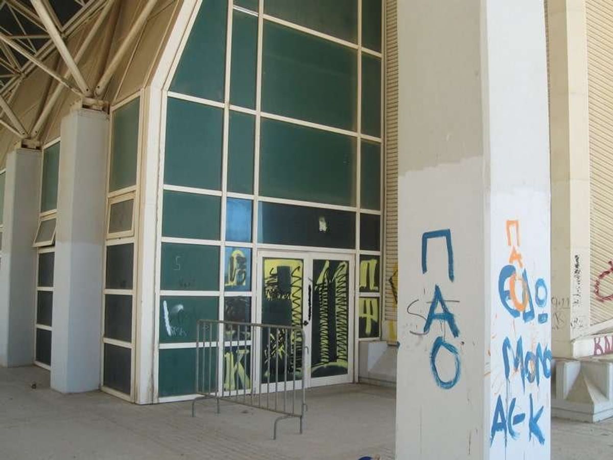 アテネオリンピック跡地。
ゴースト化してました。
東京が心配