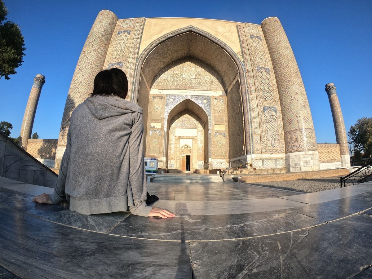 サマルカンドは結構広くて、暑い中歩いて回るのがキツかった💦青の建物たちが素...