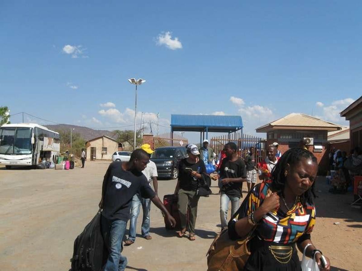 ジンバブエ国境