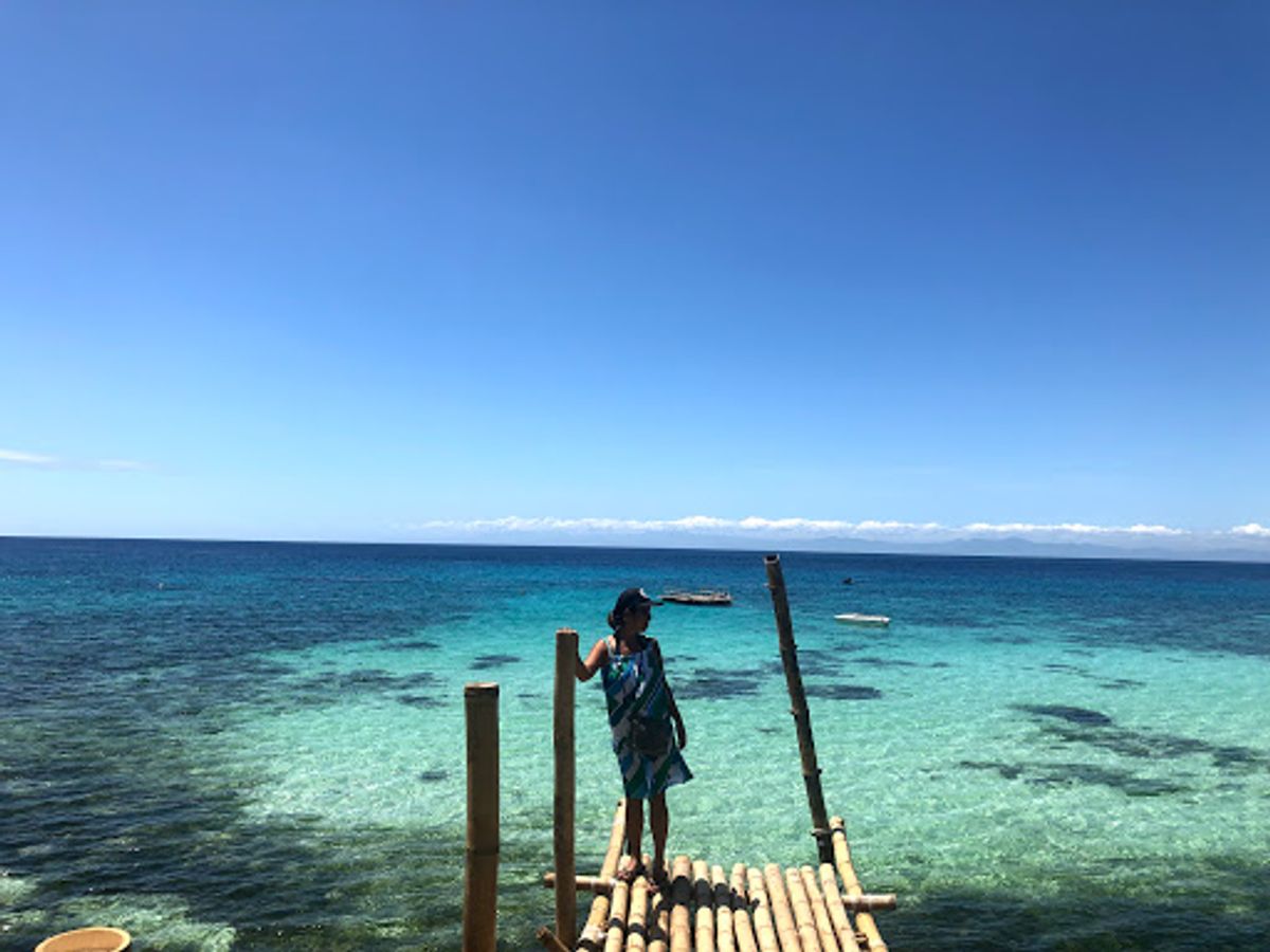 Talikud island
ダバオの港から行く島。
朝早いパブリックボー...
