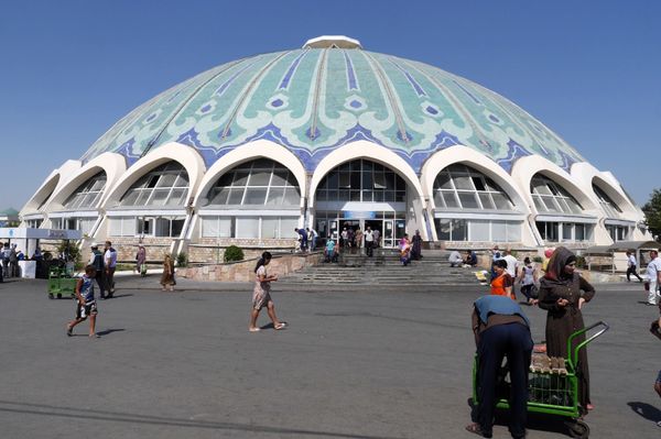ウズベキスタン・Tashkent「中央アジア旅(ウズベキスタン)」の写真：ウズベキスタンの首都 タシュケント。
見...