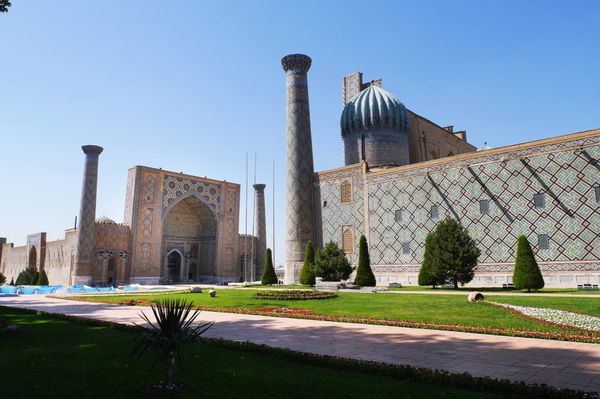 ウズベキスタン・Tashkent「中央アジア旅(ウズベキスタン)」の写真：ウズベキスタンといえば 蒼の町サマルカン...