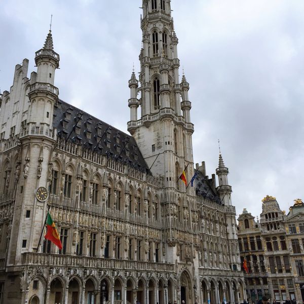 ベルギー「ベルギー🇧🇪&オランダ🇳🇱」の写真：世界一美しい広場🏫世界一美しい駅🚉