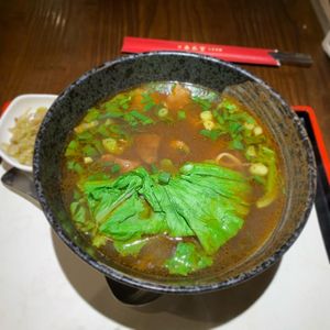 阿城鵝肉
脆皮鮮奶甜甜圏
春水堂牛肉麺
春芳號四季春青茶