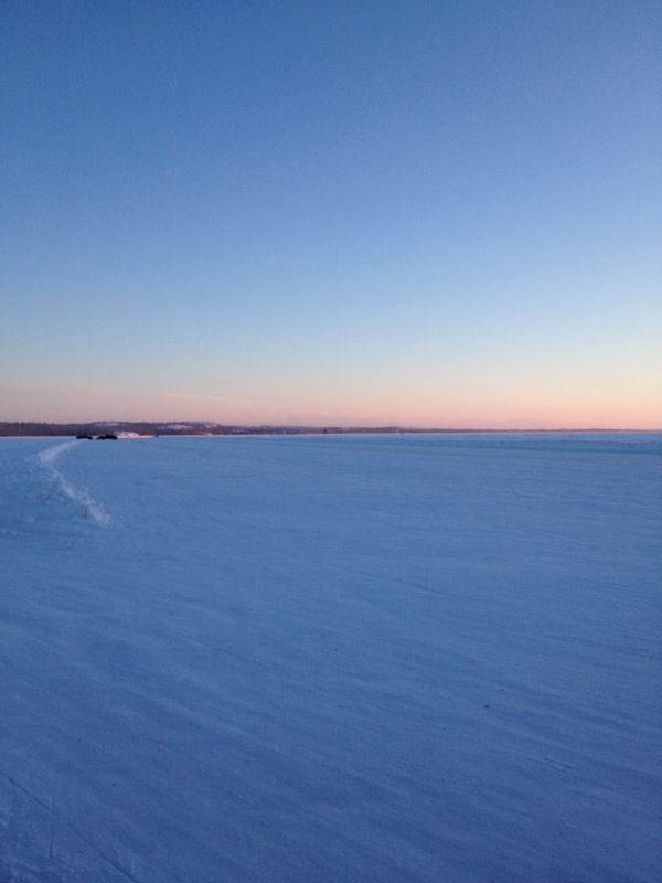 カナダ・イエローナイフ、ナイアガラ「カナダ、オーロラとナイアガラの滝」の写真：うっすらしかオーロラは見えなかったけど、...