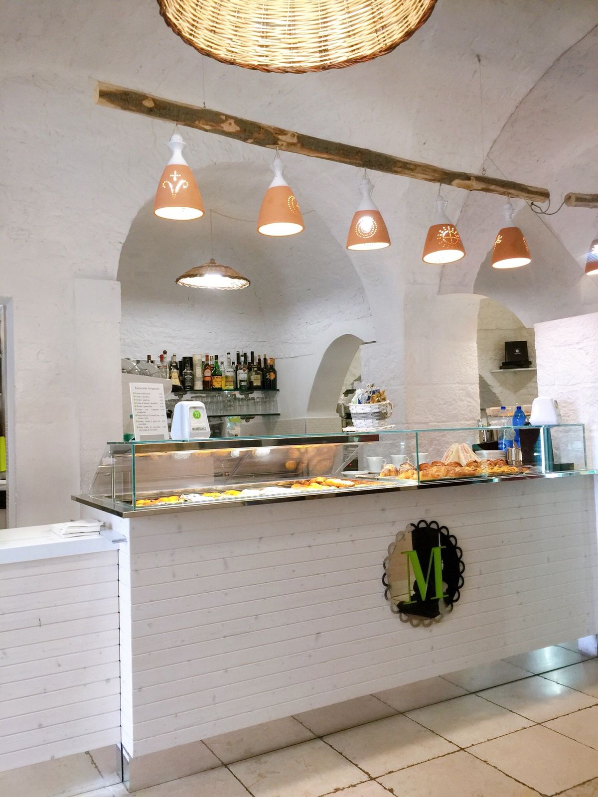 アルベロベッロで迷子になったらって思うと怖いくらい同じ家ばかり！
親切な...