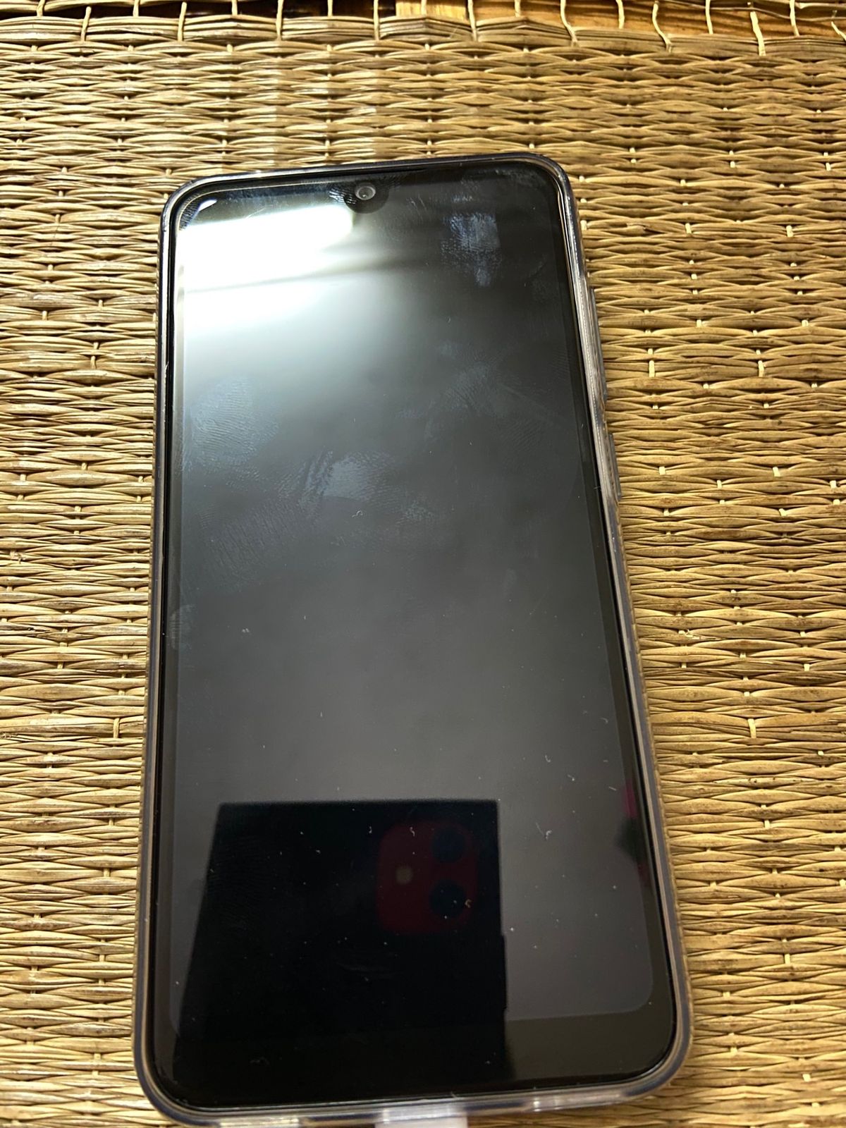 ベトナムで海外用にスマホ買いました‼︎
最近売り出し中の電気バイクと電気自...