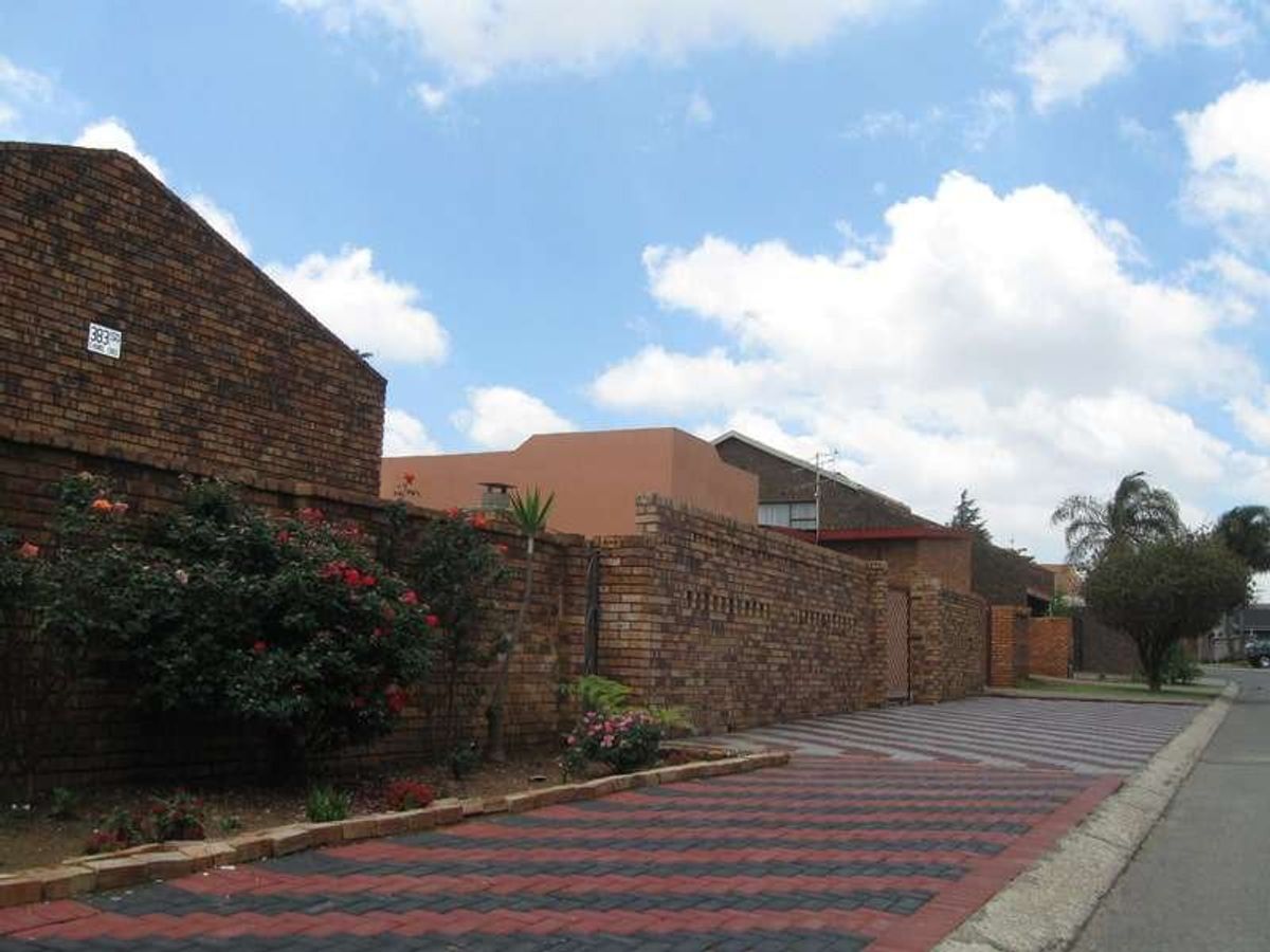 旧黒人居住区の富裕層地区。
アパルトヘイト下でも、上手に商売をし金持ちに成...