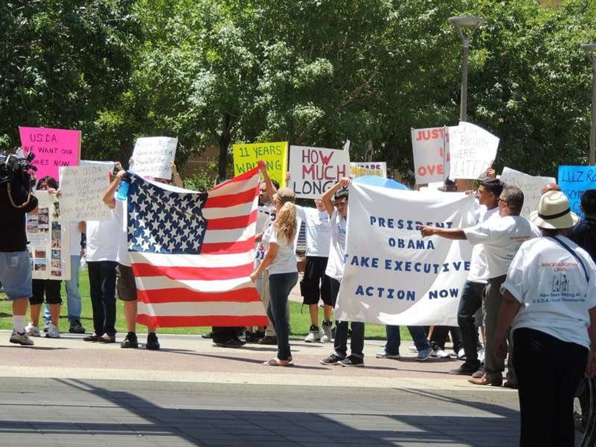 農務省に対してデモしてました。