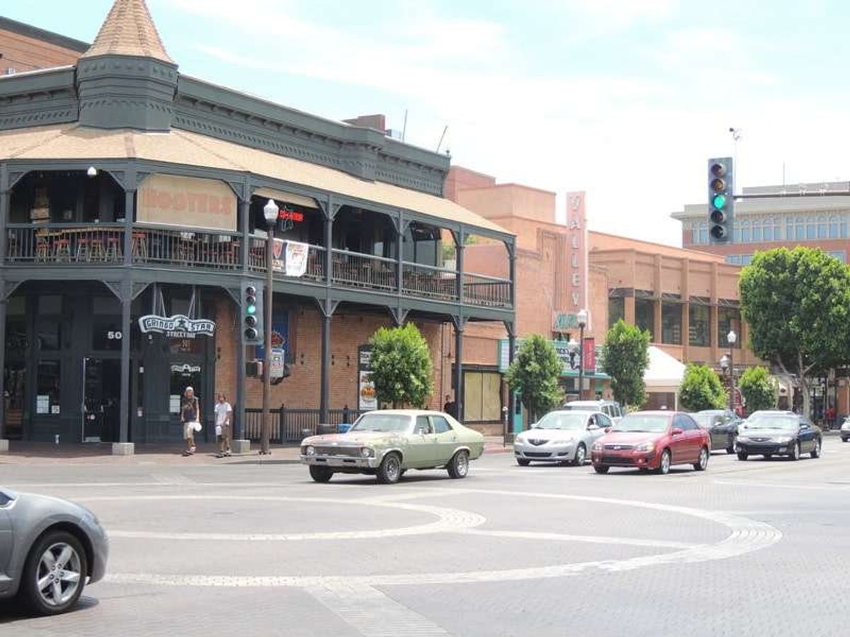 大学生の街Tempe。
