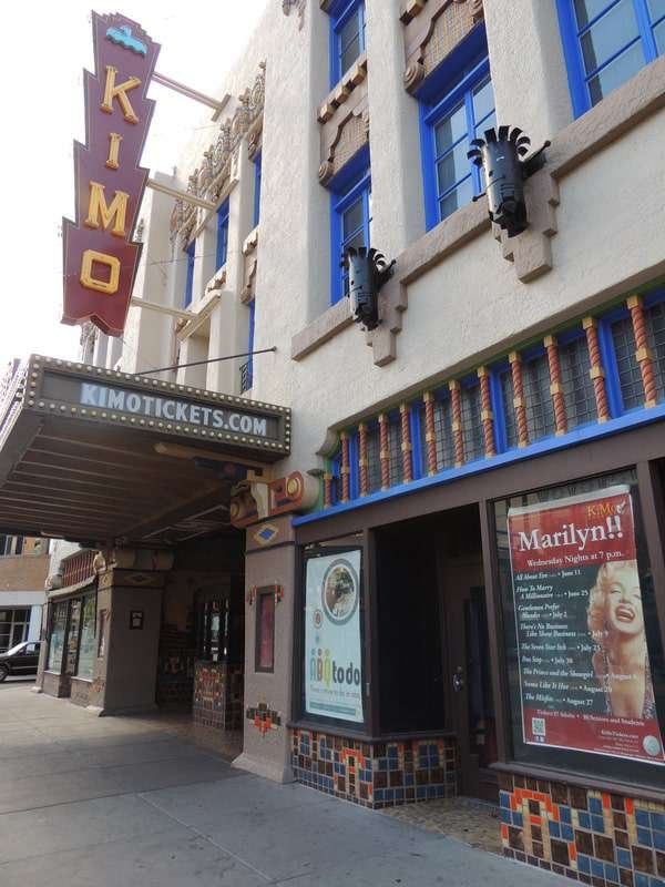 アメリカ(米国)・アリゾナ「2014年 Get Your Kicks on Route66 Flagstaff～Oklahoma City」の写真：1927年からある映画館
Albuque...