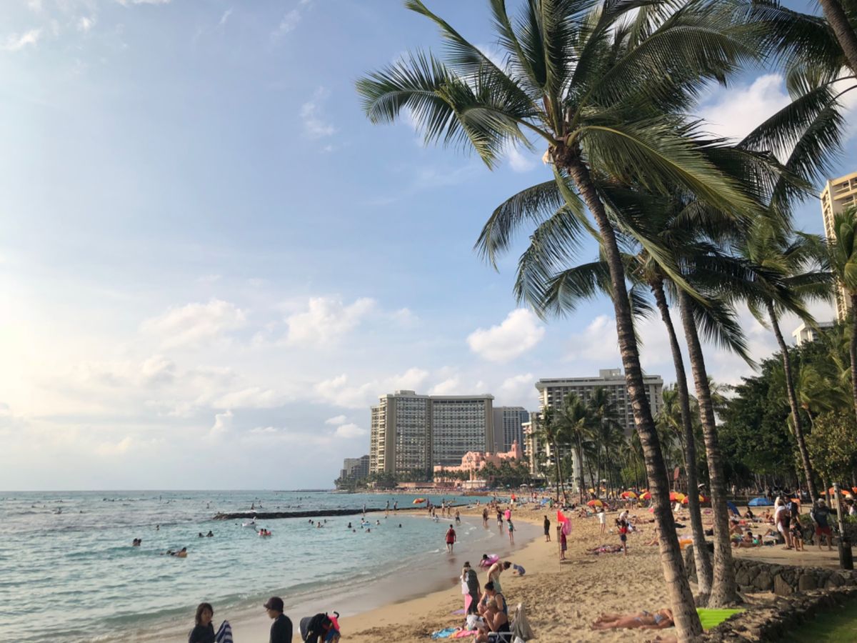 初めのハワイ！最高の景色に魅了され完走！
ホノルルならまたフルマラソン走り...