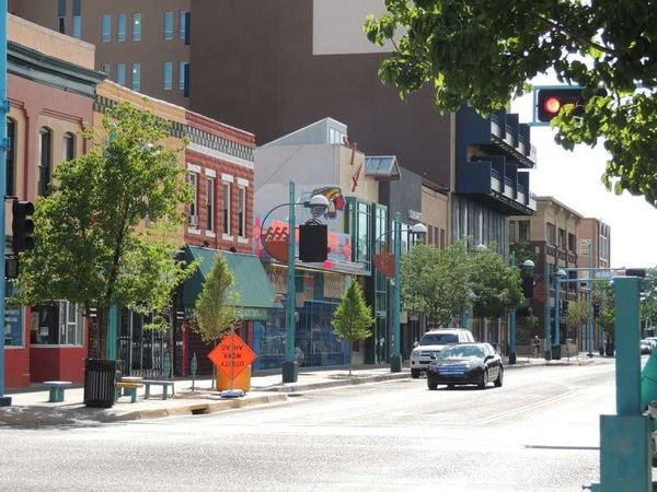 アメリカ(米国)・アルバカーキ「2014年 26年ぶりニューメキシコ州　アルバカーキ Albuquerque」の写真：downtown Route66