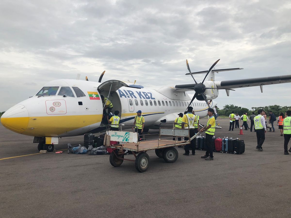 AIR KBZ

バガンの空港小さすぎて預け荷物手動で出てくる😂