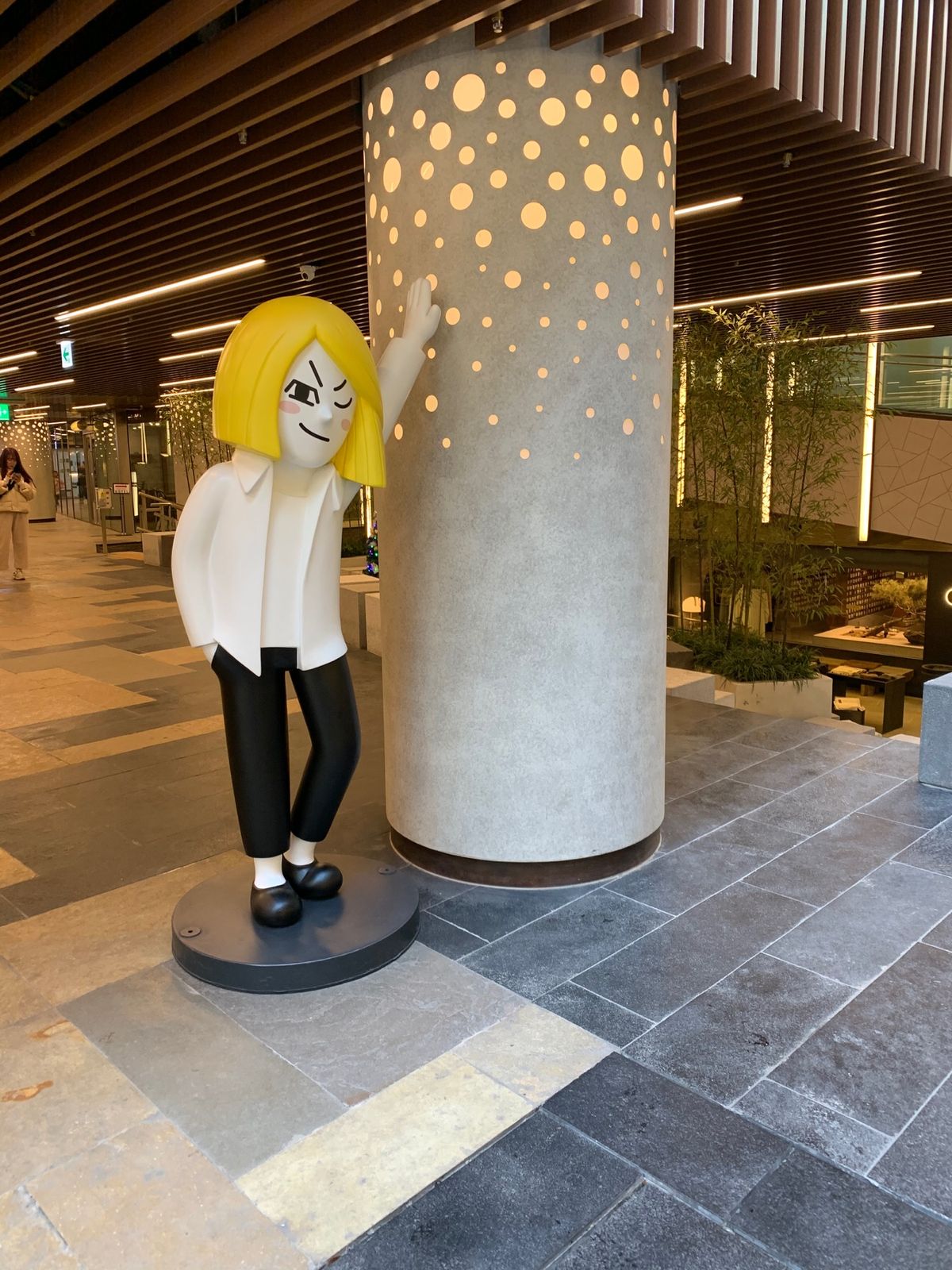 仁寺洞の新しいショッピングスポット。
LINEの仲間たちがあちこちでスタン...