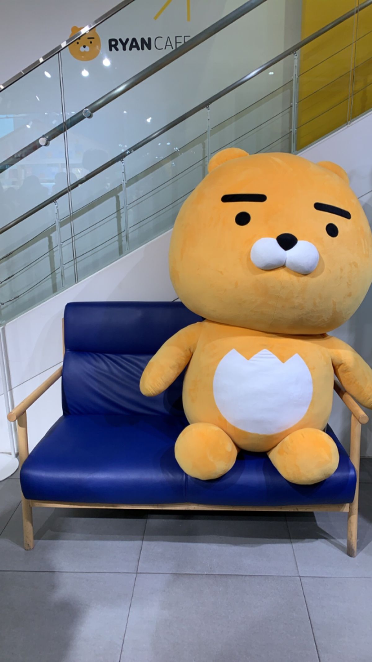 今、日本でもLINEフレンズよりカカオフレンズの方が人気らしい。
韓国でも...