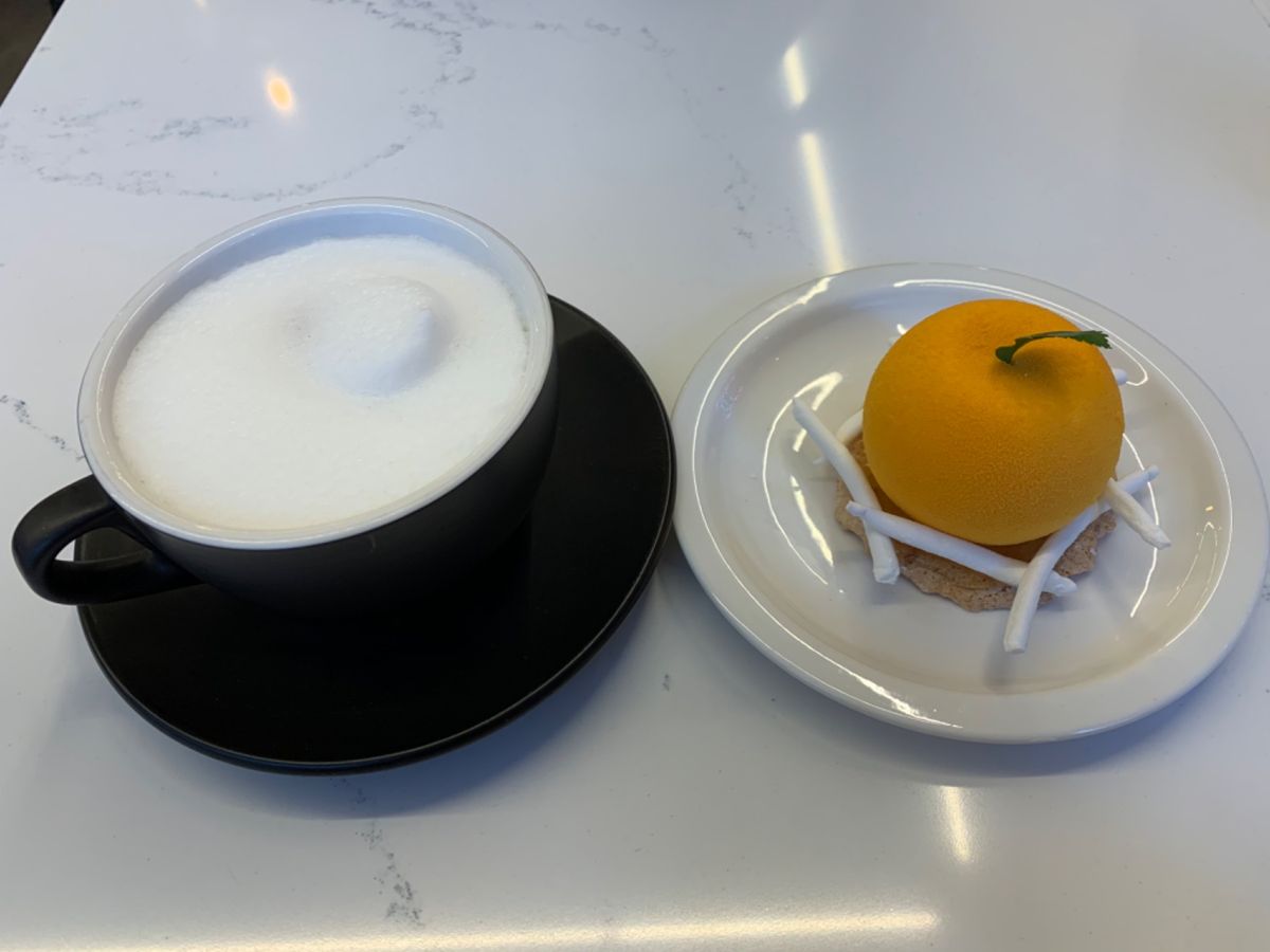 SNS用に作られたようなケーキ🍰
食べるのがもったいないのですが、美味しく...