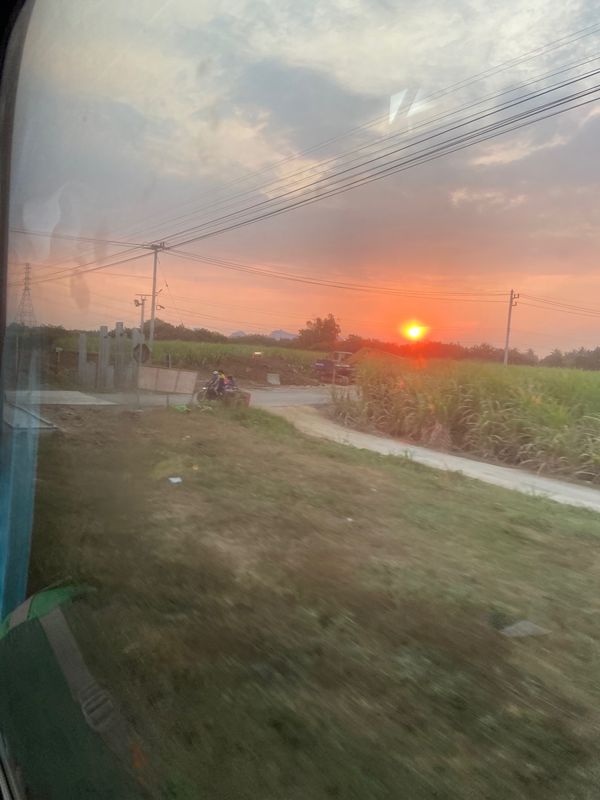 シンガポール・タイ、マレーシア、シンガポール「沢木耕太郎さんに憧れて」の写真：どこか懐かしい景色を見ながら走っていると...