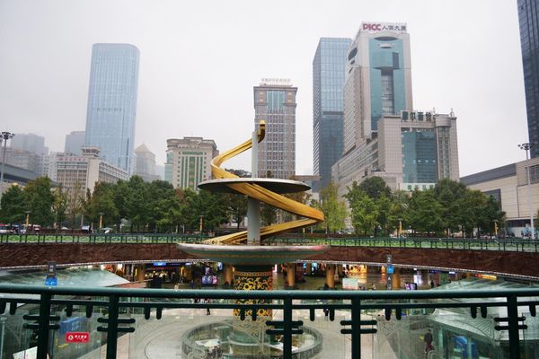 中国・成都Chengdu「四川省弾丸旅」の写真：四川省の成都の街。
繁華街と観光地は明確...