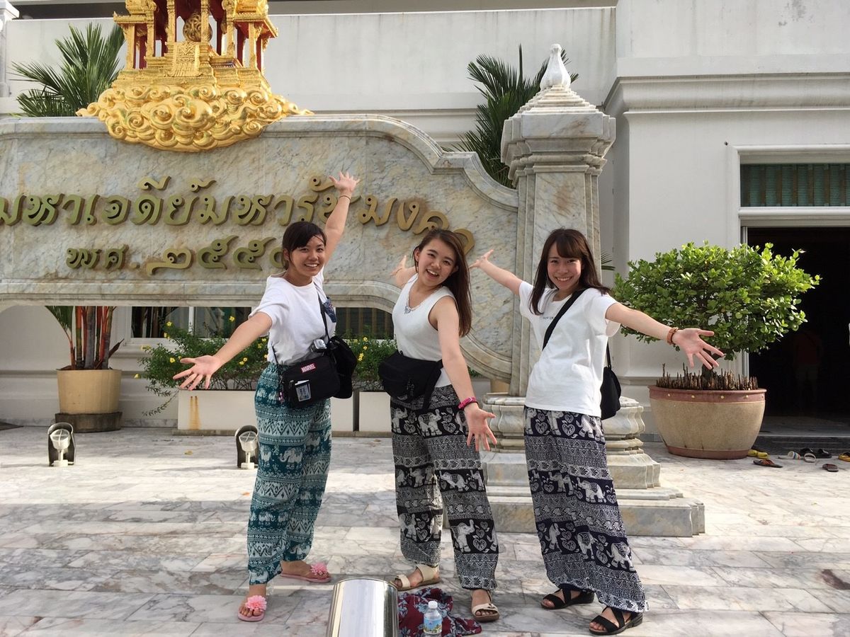 @Wat Paknum