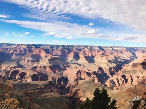 アメリカ(米国)・アリゾナ「〜グランドキャニオン〜「私なんてちっぽけだわ」という浅い発言しがち🇺🇸」の写真：肉眼と写真じゃ全然違う！と、ここでも浅い...