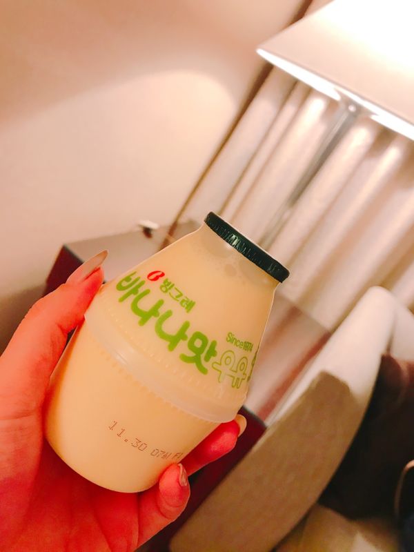 大韓民国 (韓国)・ソウル「〜ソウル〜東大門の店員レジの下で出前食べがち🇰🇷」の写真：韓国思い出話にバナナウユはマシッソ的なこ...