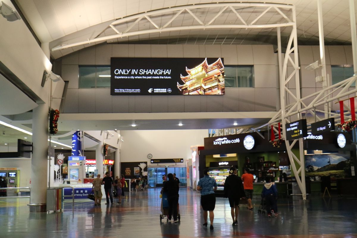 最後の食事は空港近くのケンタッキー✈️ハワイアンバーガー🍔結構高かった記憶...