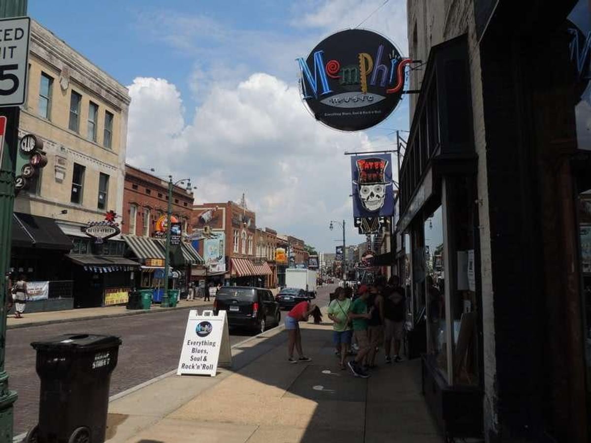 ビールストリート
昼間でも音楽が流れ続ける。
メンフィス
