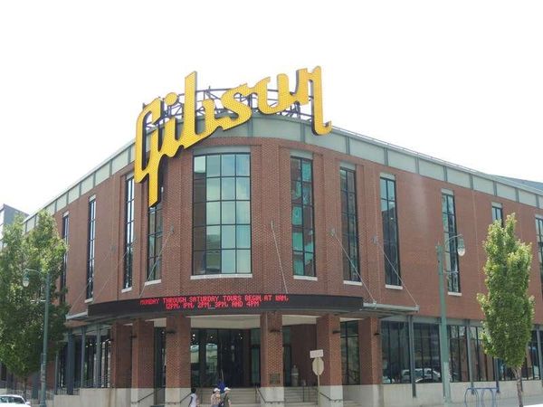 アメリカ(米国)・テネシー「2014年 テネシー州　メンフィス・ブルース　ナッシュビル・カントリー」の写真：ギブソン・ギター工場

