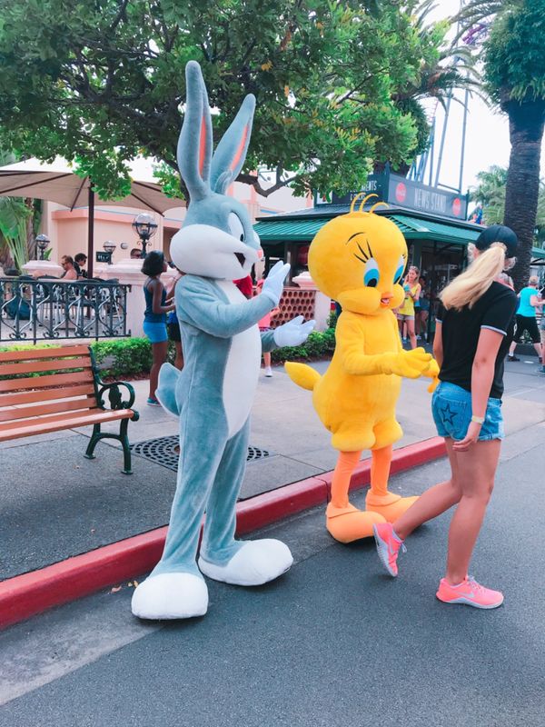 オーストラリア連邦・ゴールドコースト「〜ゴールドコースト〜泳げる海じゃないことに行った後に気付きがち🇦🇺」の写真:オフィシャル感がなさすぎるオフィシャルマ...