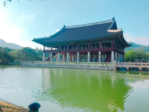 大韓民国 (韓国)・ソウル「〜ソウル〜地下鉄の音楽張りきりがち🇰🇷」の写真：正面の写真を削除した自分のポンコツさ