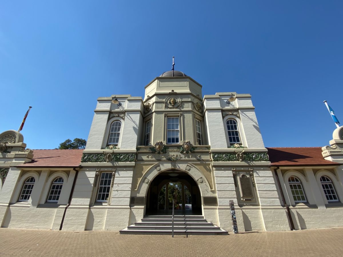 タロンガ動物園、上の方の入り口

クチコミとか呼んでる感じだと、フェリーに...