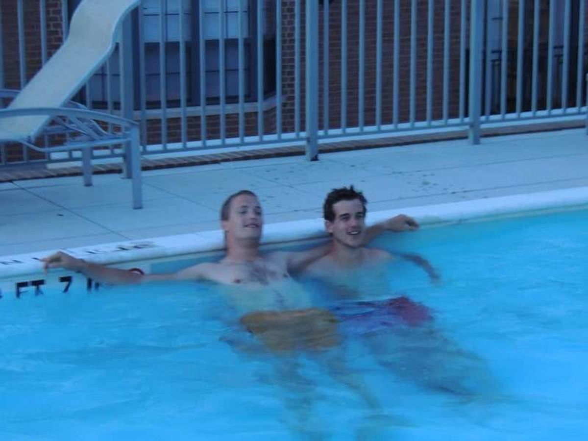 カウチサーフィンのホスト、リチャード宅。
２人はベルギーからの旅行者。