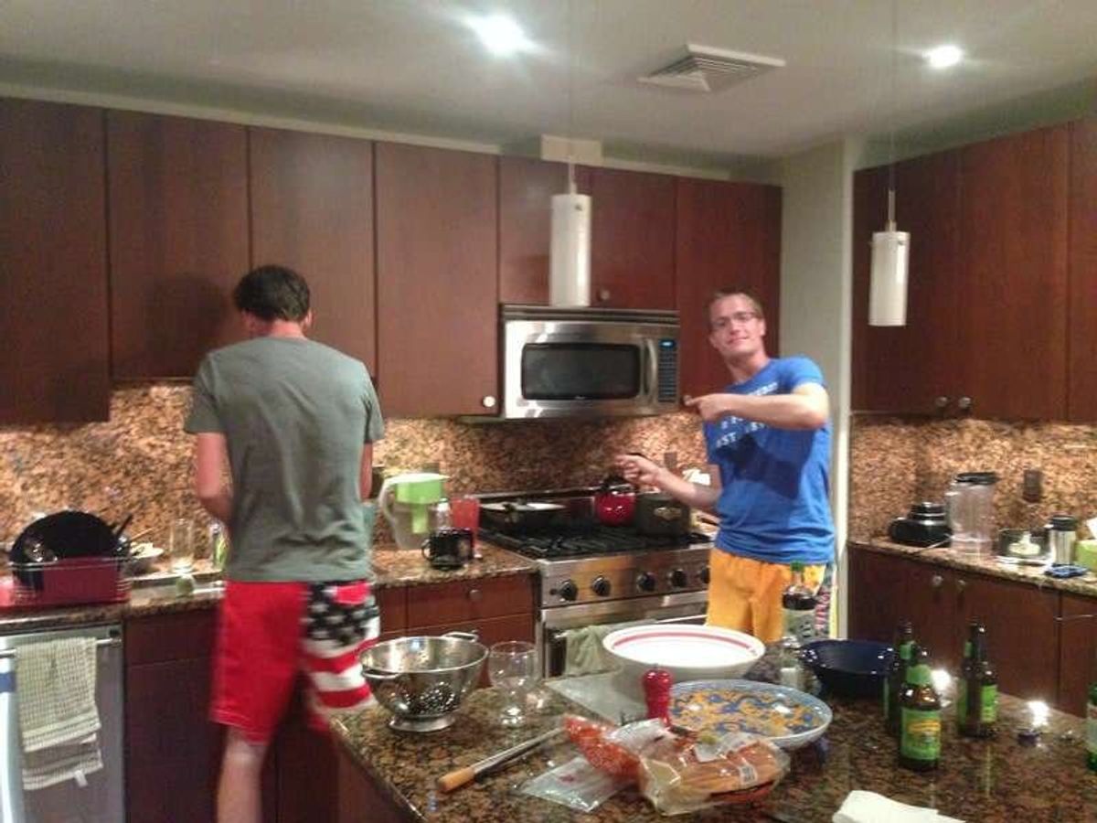 カウチサーフィンのホスト、リチャード宅。
２人はベルギーからの旅行者。