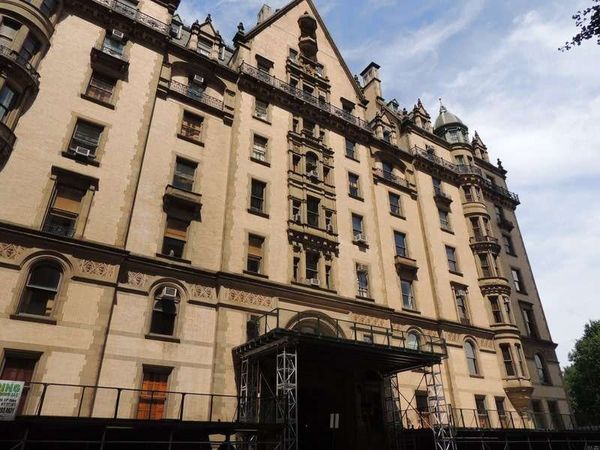 アメリカ(米国)・ニューヨーク「2014年 ニューヨーク」の写真：ダコタ・ハウス
ジョン・レノンが住んでい...