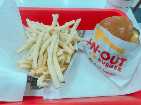 アメリカ(米国)・ラスベガス「〜ラスベガス〜ホテルデカすぎて距離感バグりがち🇺🇸」の写真:美味しすぎるのに絶望的にカメラが下手な故...