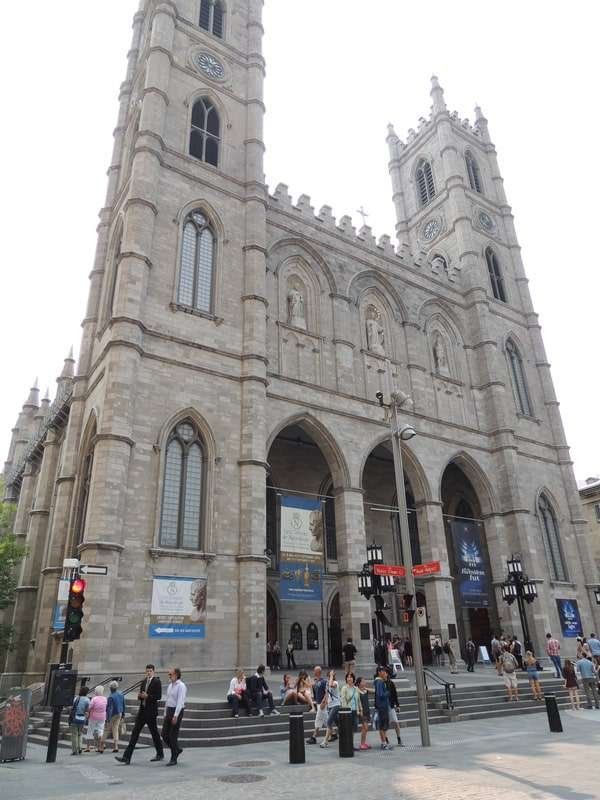 カナダ・モントリオール「2014年 カナダ　33番モントリオール　ケッベック州ではいつまで独立論争が続くのか。」の写真：ノートルダム大聖堂